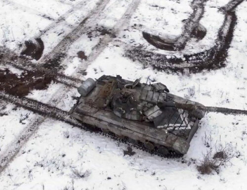93 carri armati delle forze armate dispersi nel Donbass hanno allarmato l’OSCE